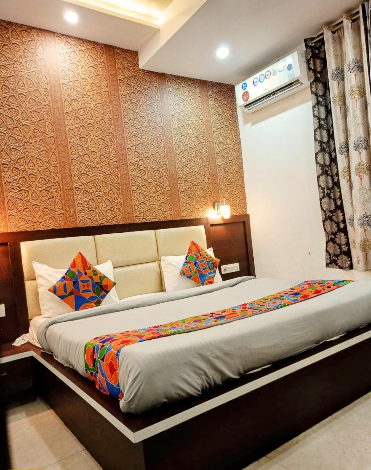 Townhouse 03 Hotel Agra  Ngoại thất bức ảnh