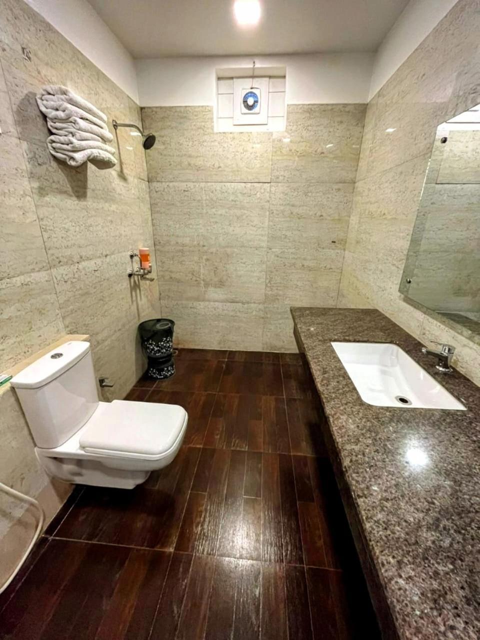 Townhouse 03 Hotel Agra  Ngoại thất bức ảnh
