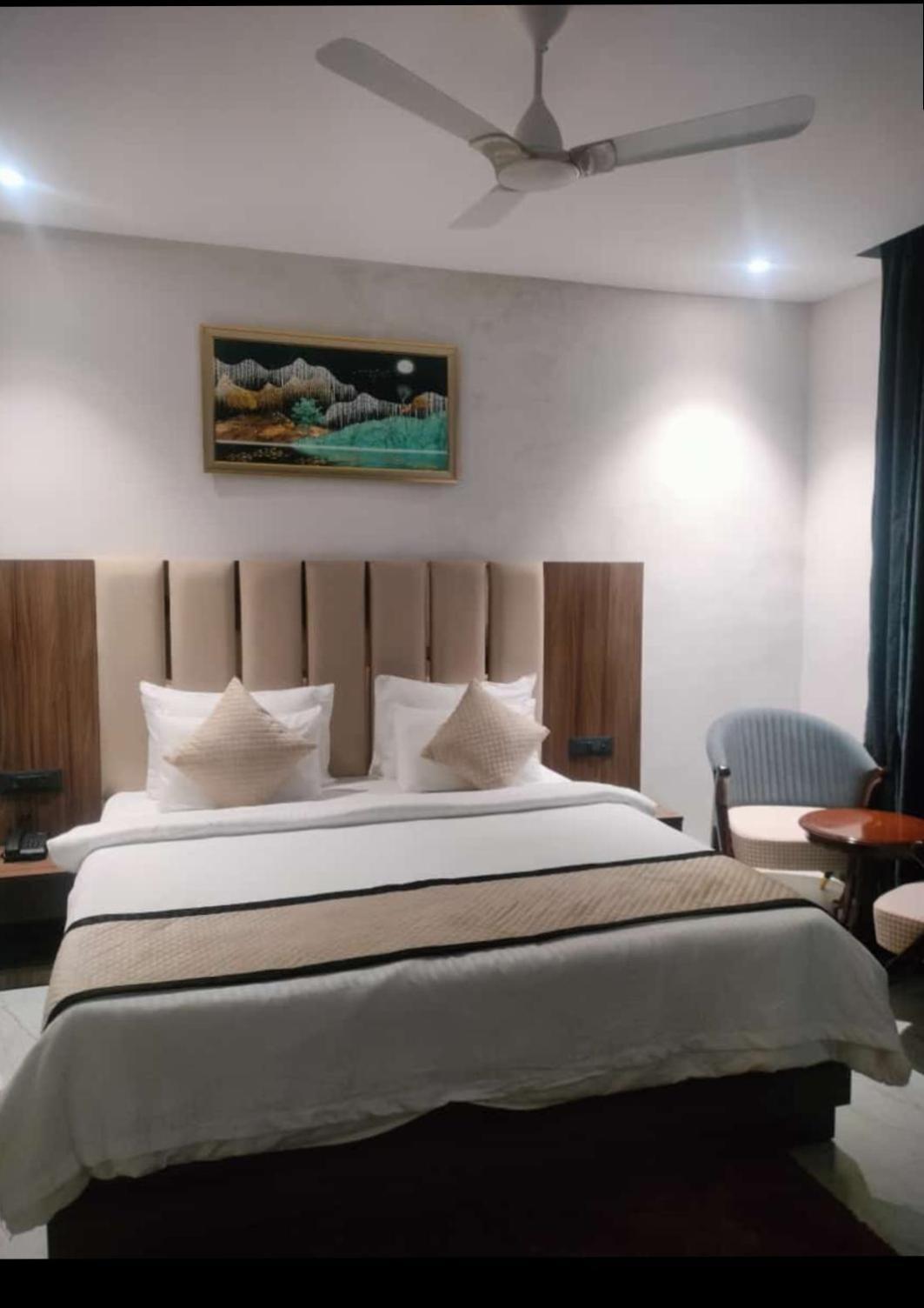 Townhouse 03 Hotel Agra  Ngoại thất bức ảnh